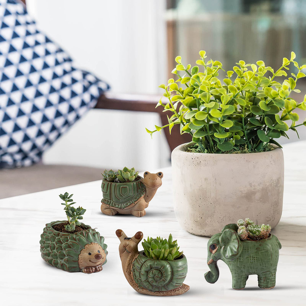 Small Succulent Pots with Drainage, Indoor/Outdoor Ceramic Animal Planter, Cute Cactus/Bonsai Small Flower Pots for Home Decor and Office Desk Decoration, A Set of 4 Pieces is Suitable as A Gift