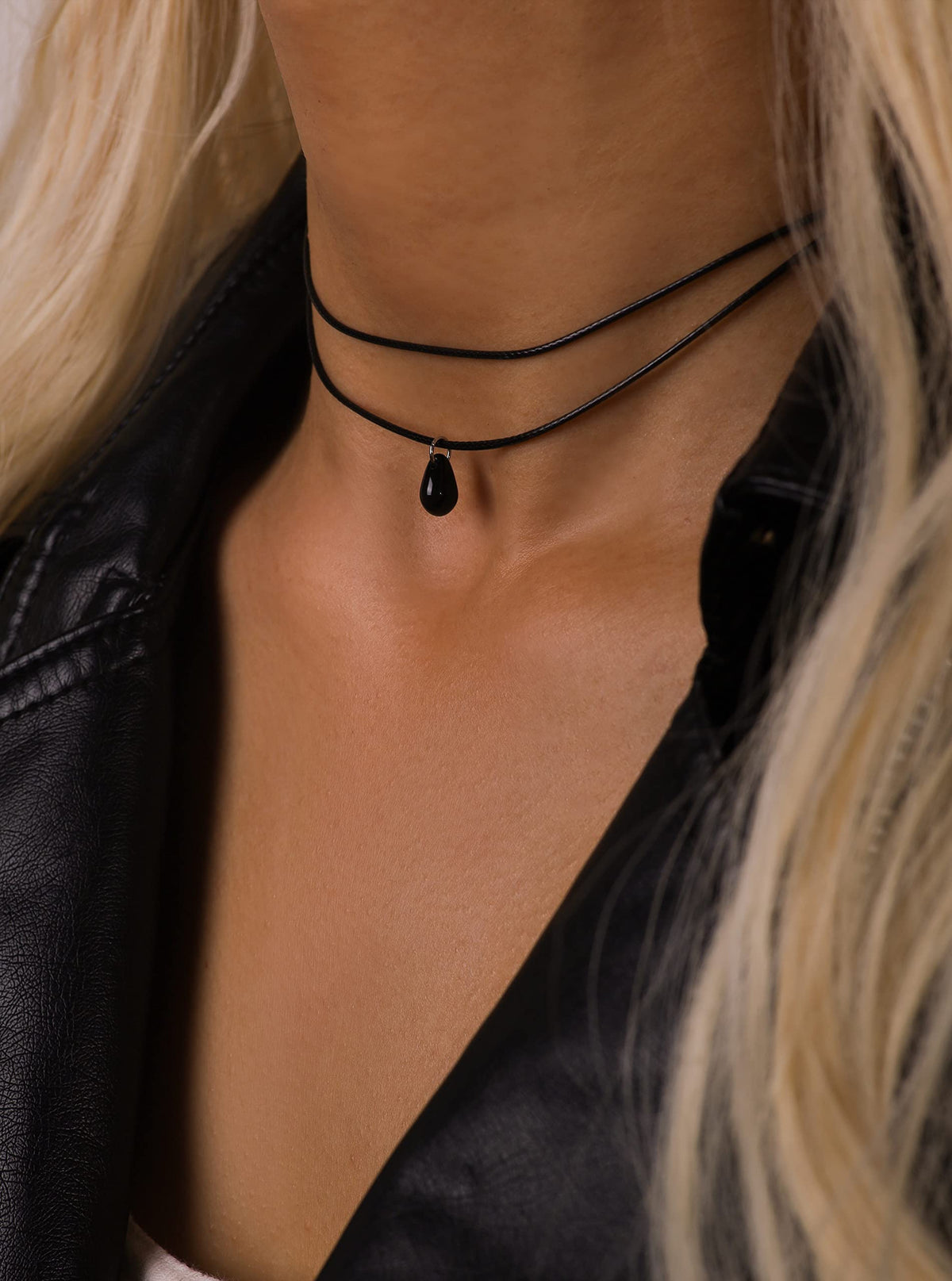 Sacina Goth Boho Hippie Dainty Double Layered Black Choker Necklace, Teardrop Glass Necklace, Halloween Christmas New Year Gift for Women