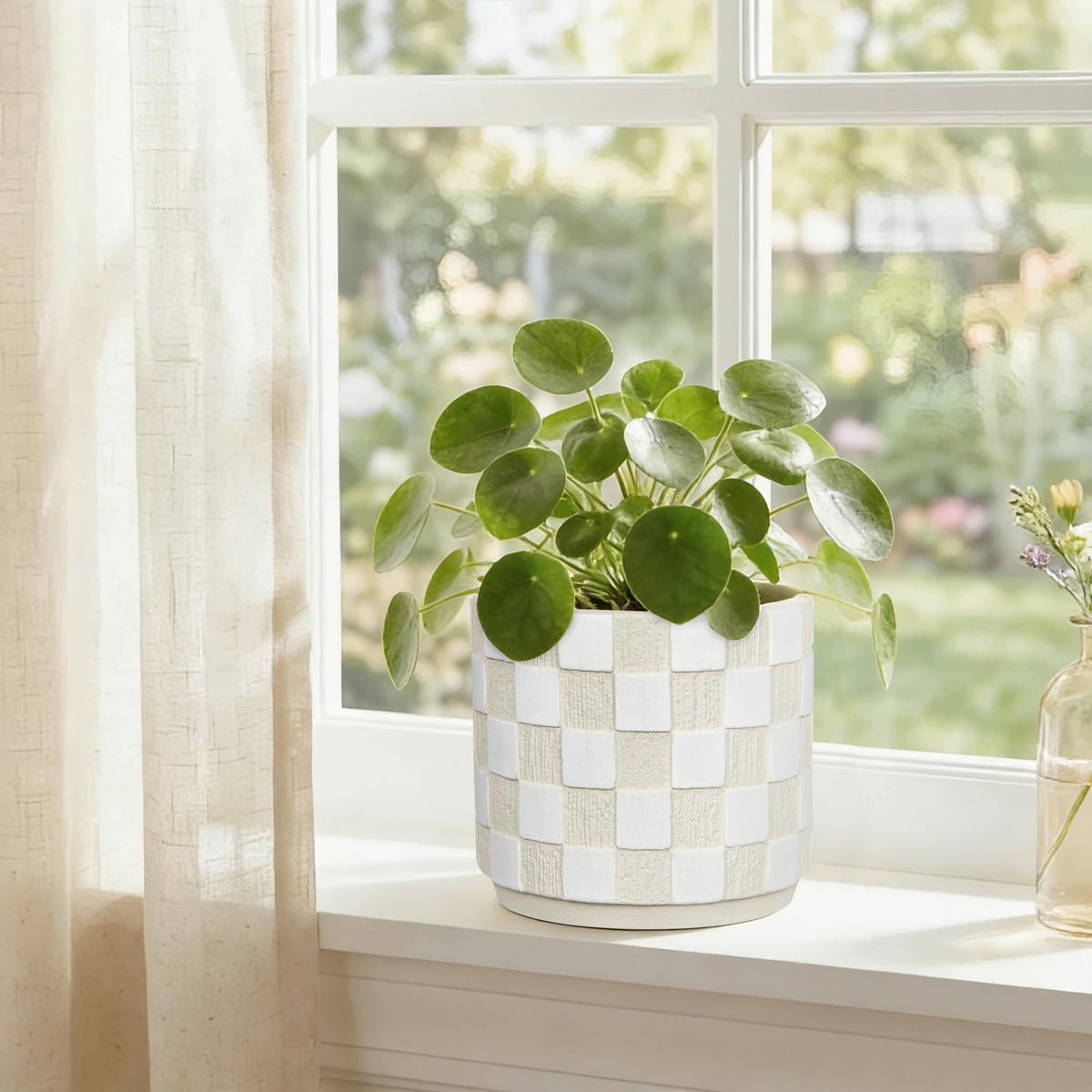 Nature Crafted 5.5 inch Ceramic Plant Pots with Drainage Hole & Silicone Plug, Checker Ceramic Round Planter Flower Planter for Indoor Outdoor Plants Home Gardening Desktop Windowsill, White